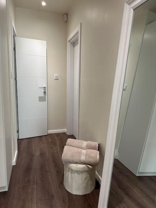 New Luxury Furnished Apartment - Beach, Varna Center & Fast Wi-Fi Exterior foto